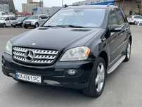 Продам Mercedes ml350 у дуже гарному стані !