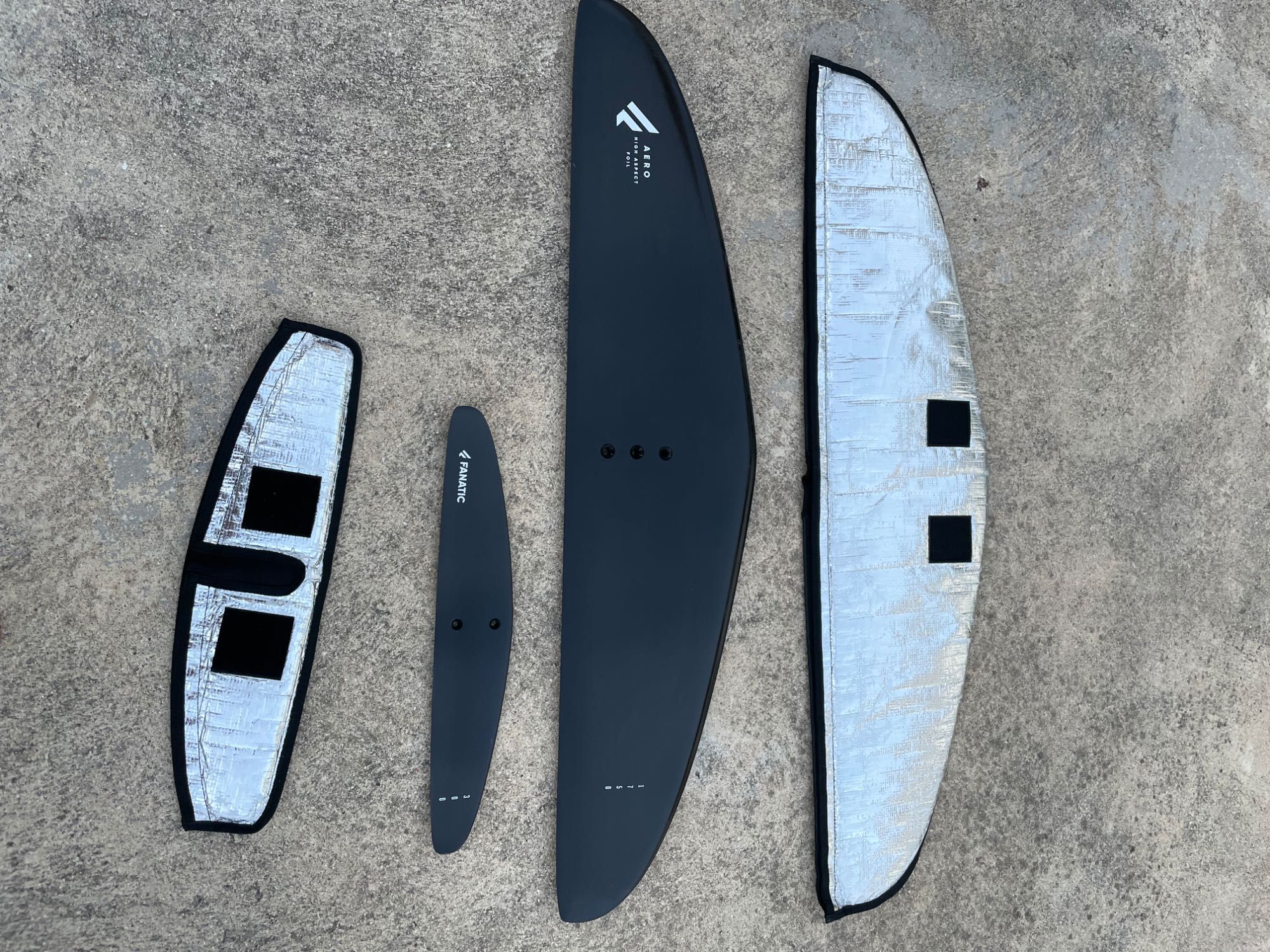 Foil Fanatic  1750/300 + mastro 82 + fuselagem 78 + saco de transporte