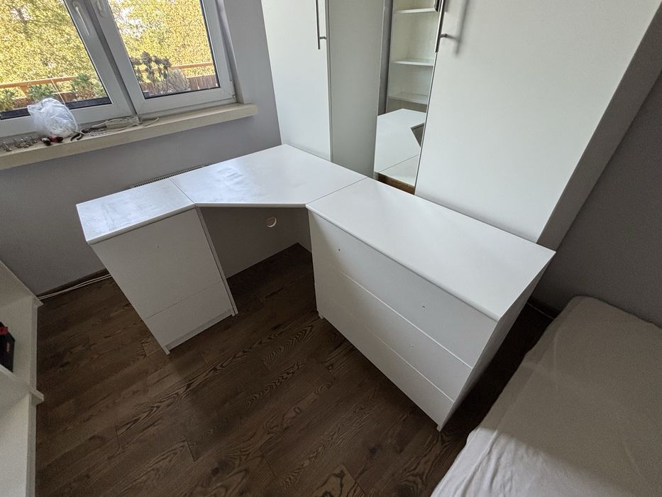 Komoda narozna konsola