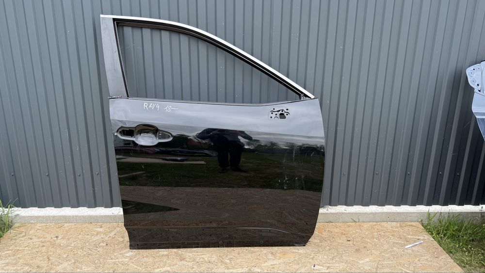 Дверка двери дверь права правая передняя Toyota Rav4 Rav-4 тойота рав4