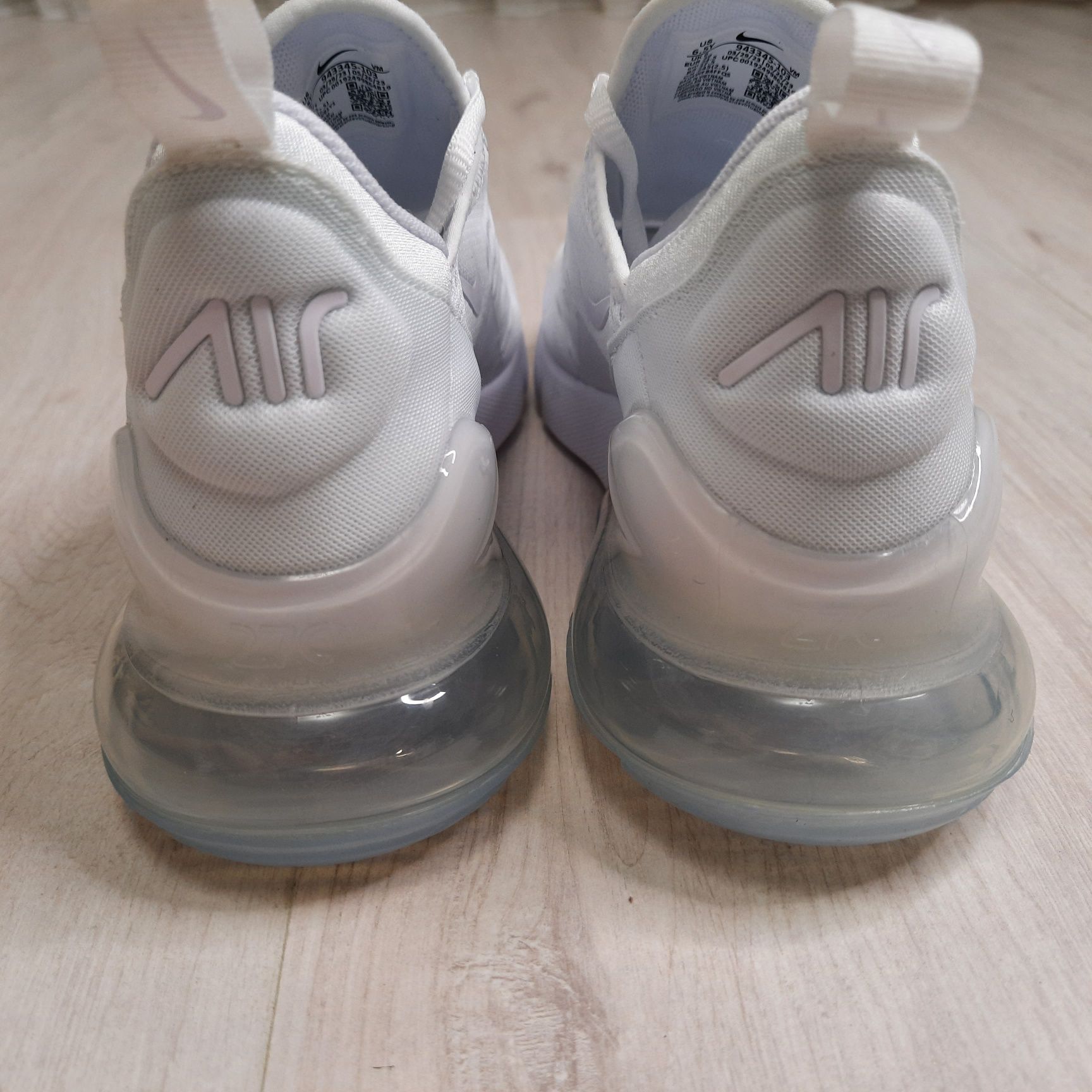 Оригінальні підліткові кросівки Nike Air Max 270 (GS) White (943345-10