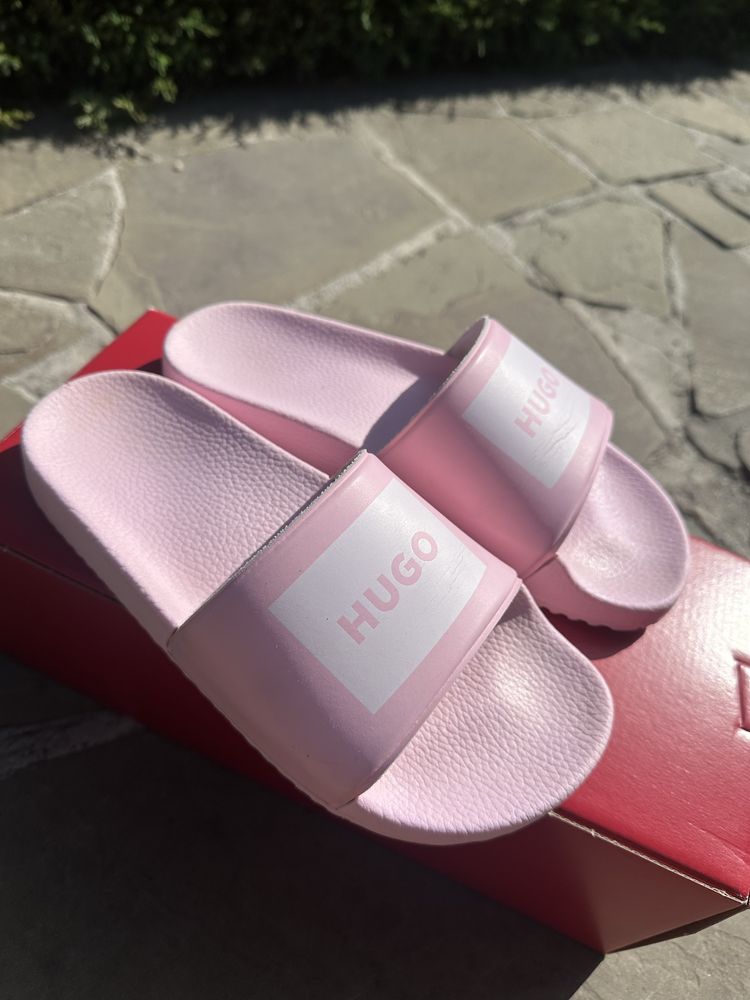 Шлепки Hugo Boss Кроссівки New Balance 9060 Original