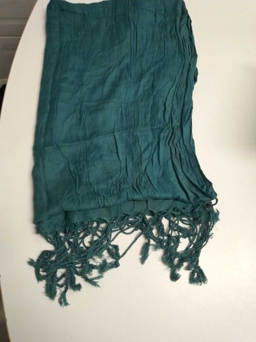 Echarpe verde bom estado