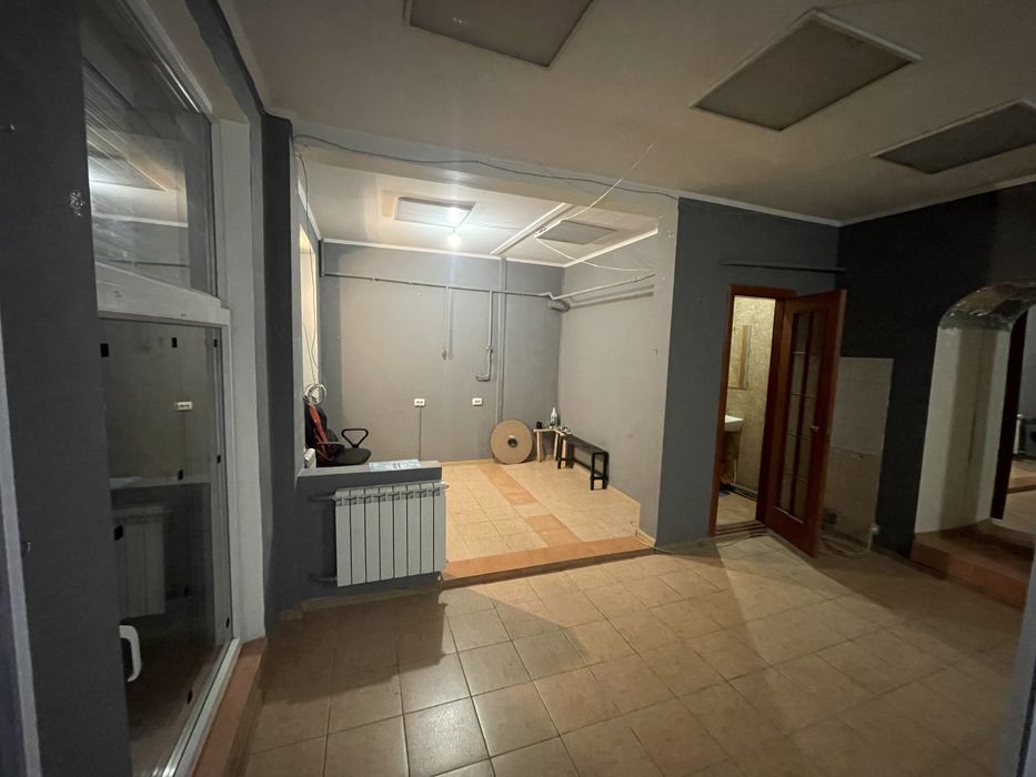 Здам в оренду приміщення під магазин, кафе, офіс