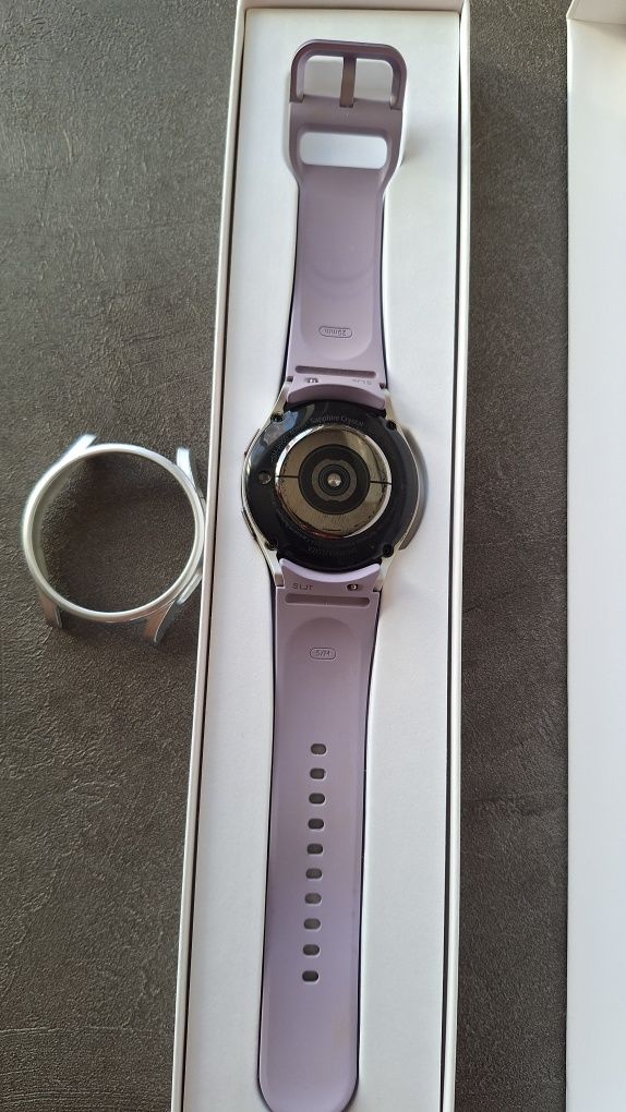 Продам смарт-годинник Samsung Galaxy Watch 5 40mm.