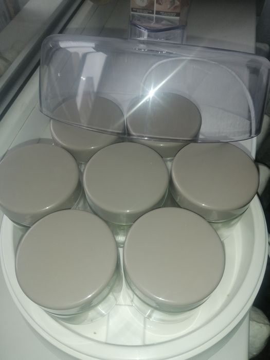 Йогуртниця електрична