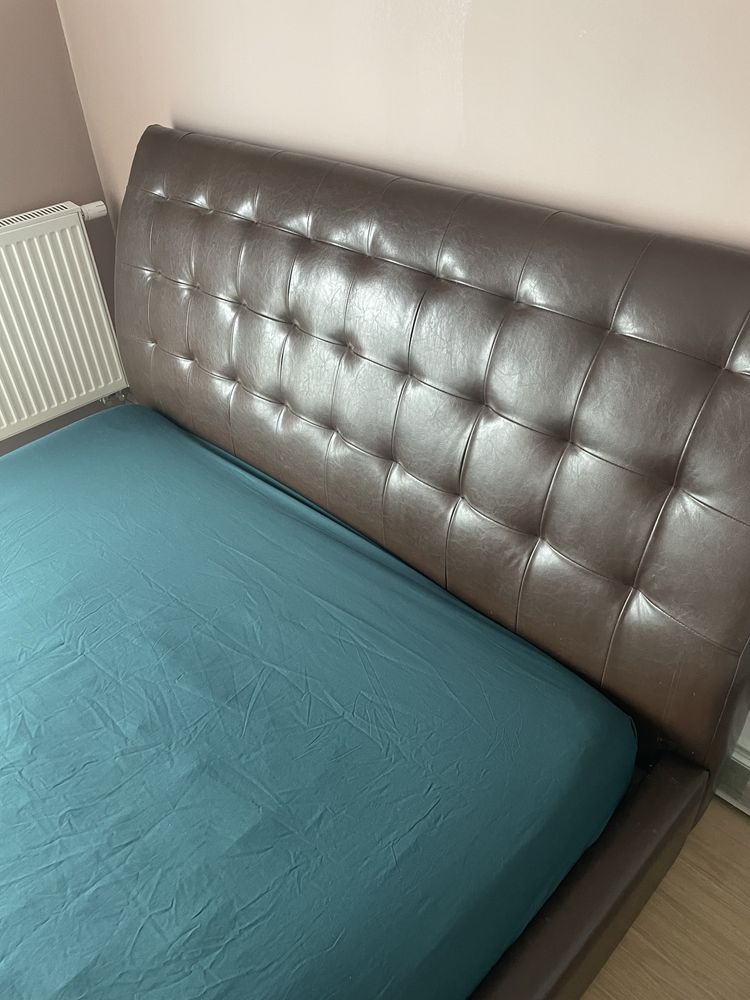 Łóżko tapicerowane ecoskóra zagłówek