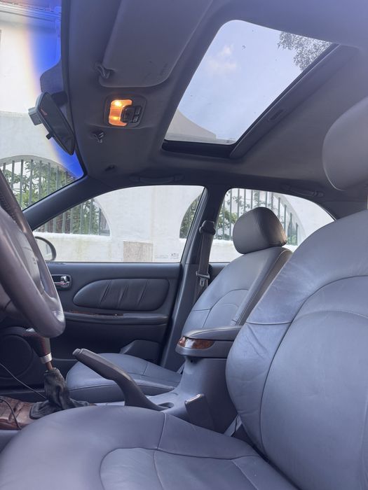 Hyundai Sonata IV 2.0