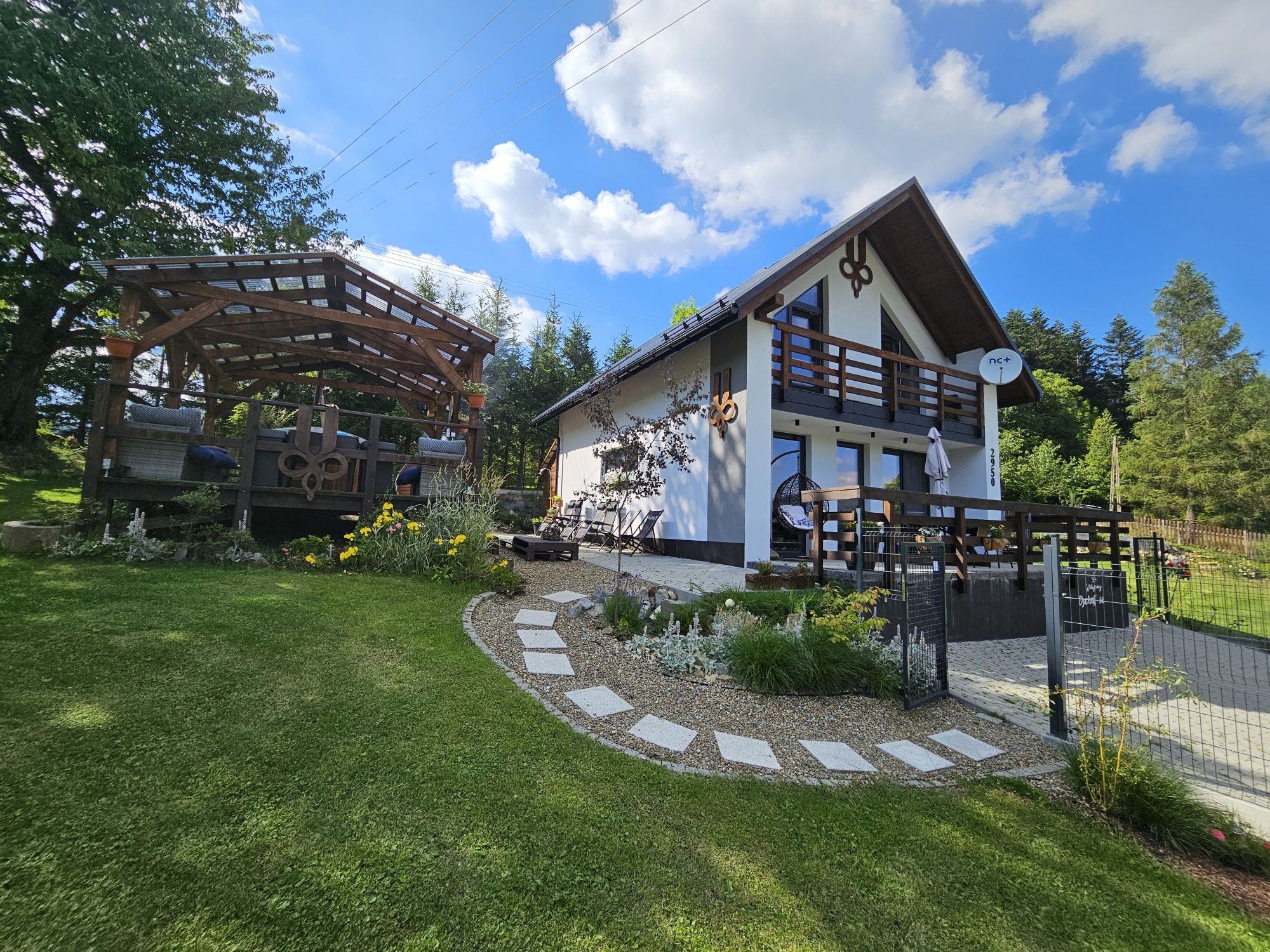 Domek Dychnij SE w Zawoi, ogrodowe SPA jacuzzi sauna