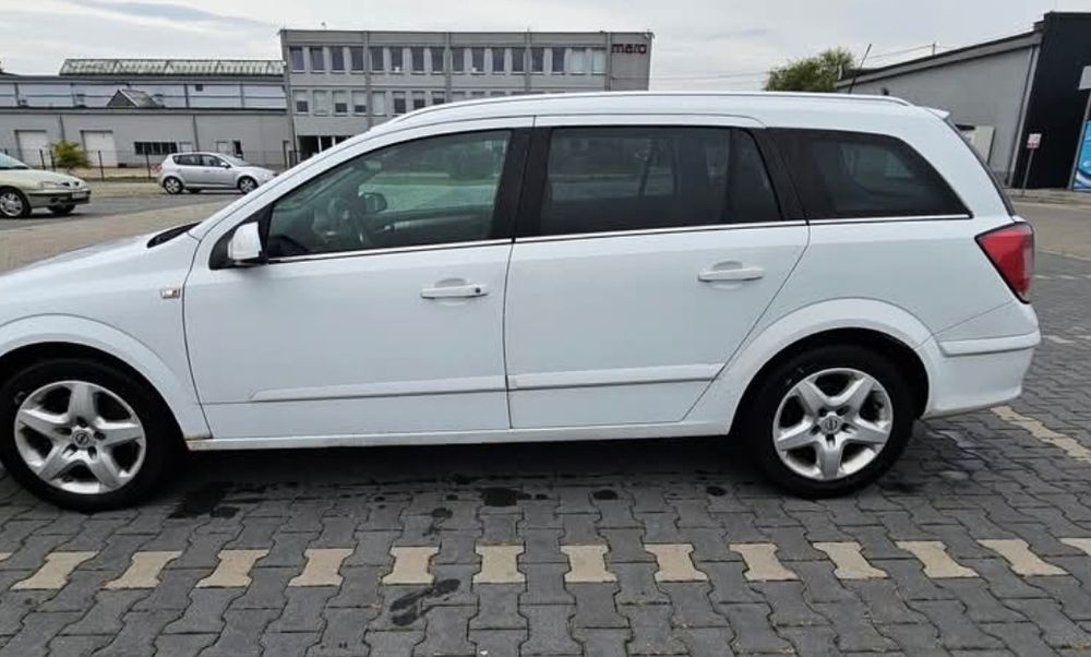 Sprzedam samochód Opel Astra H Kombi 1,9 CDTI 2008 Bezwypadkowy