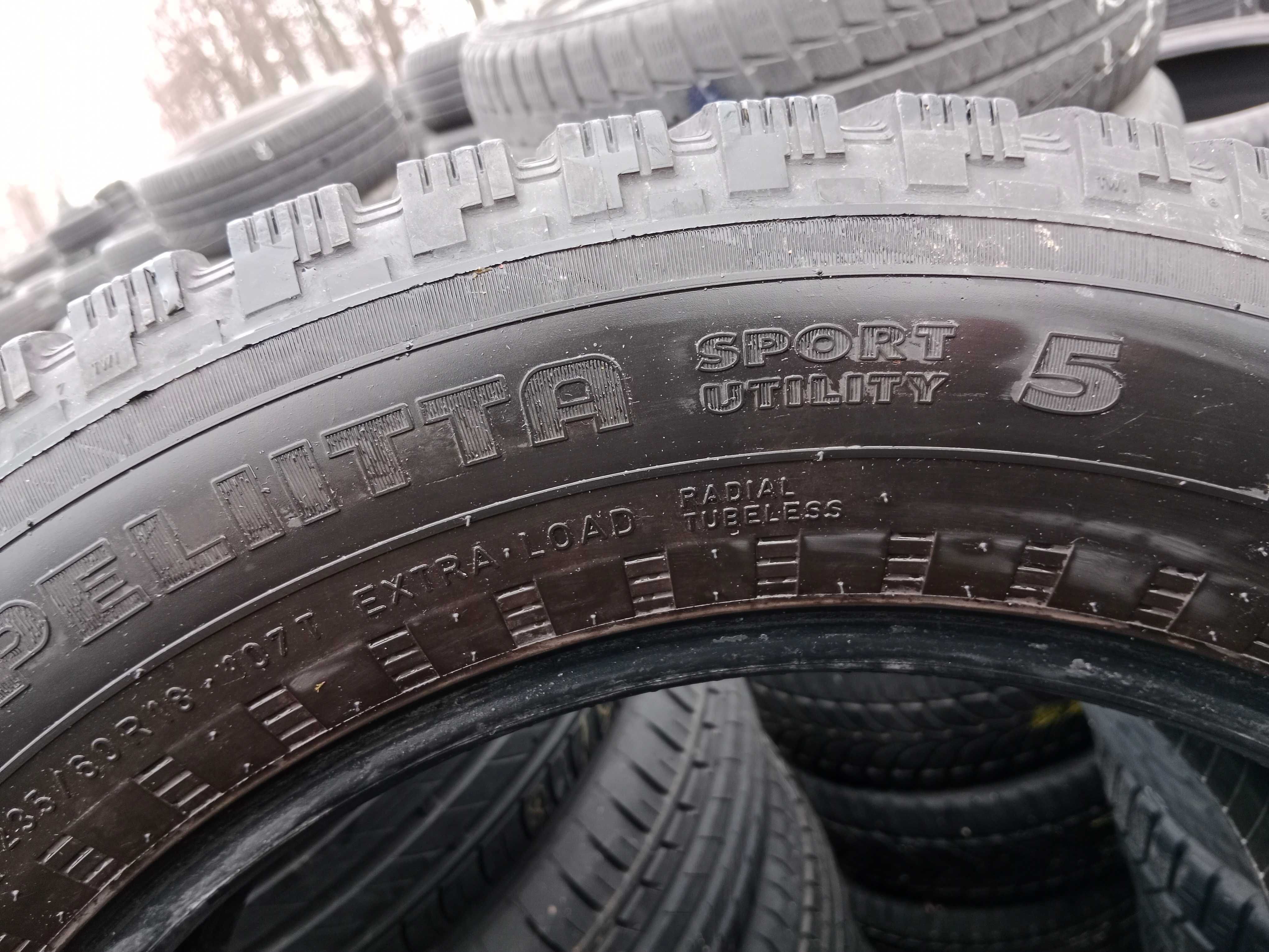 Opona używana 235/60R18 Nokian HakkapeliiTTa Sport Utility 5 1szt.