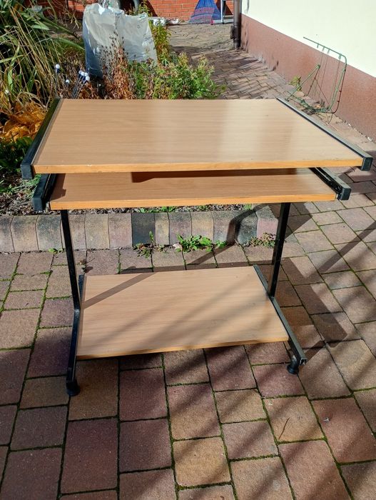 stolik warsztatowy, biurko