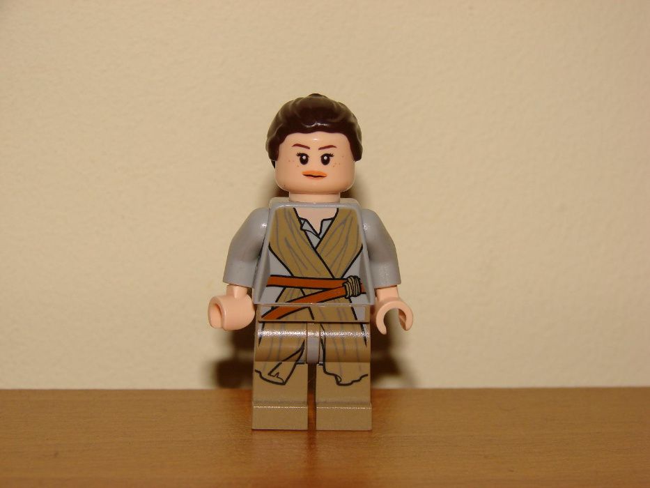 Figurka Lego Star Wars Rey Gwiedne wojny oryginał 75105