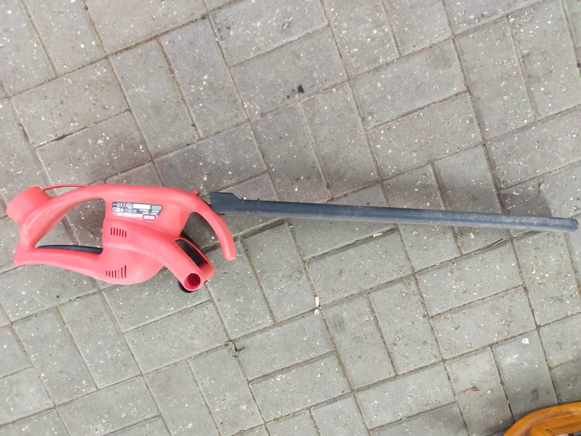 Maquinas usadas para venda ( roçador e apara-sebes)