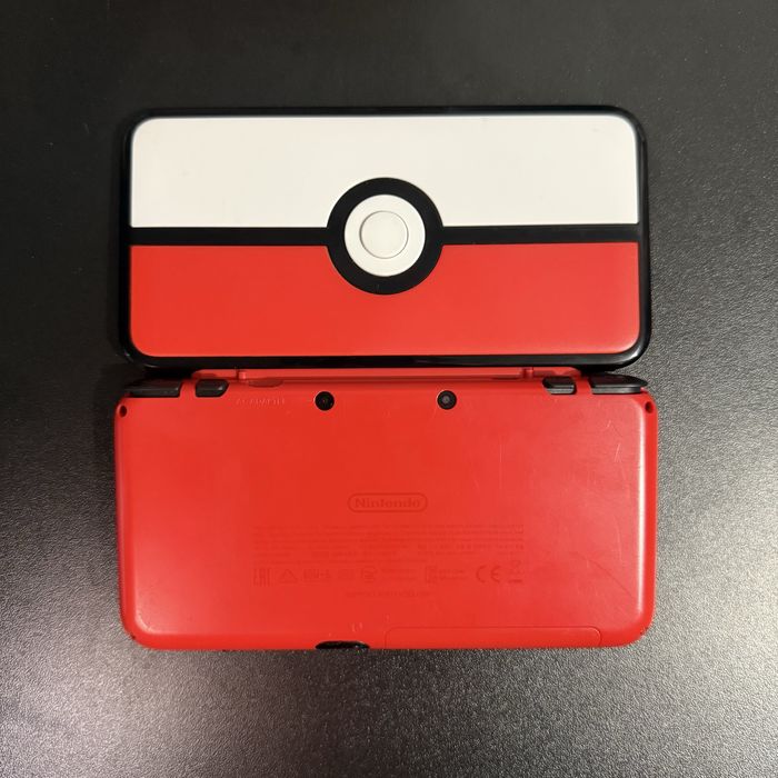 New Nintendo 2DS XL Pokeball Edition + Akcesoria