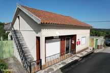 Moradia T3 localizada em Peras Ruivas