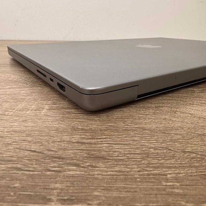 Macbook Pro 16" 2021 M1 Pro / 32Gb DDR5 / SSD 512Gb акб:87% (M0916)