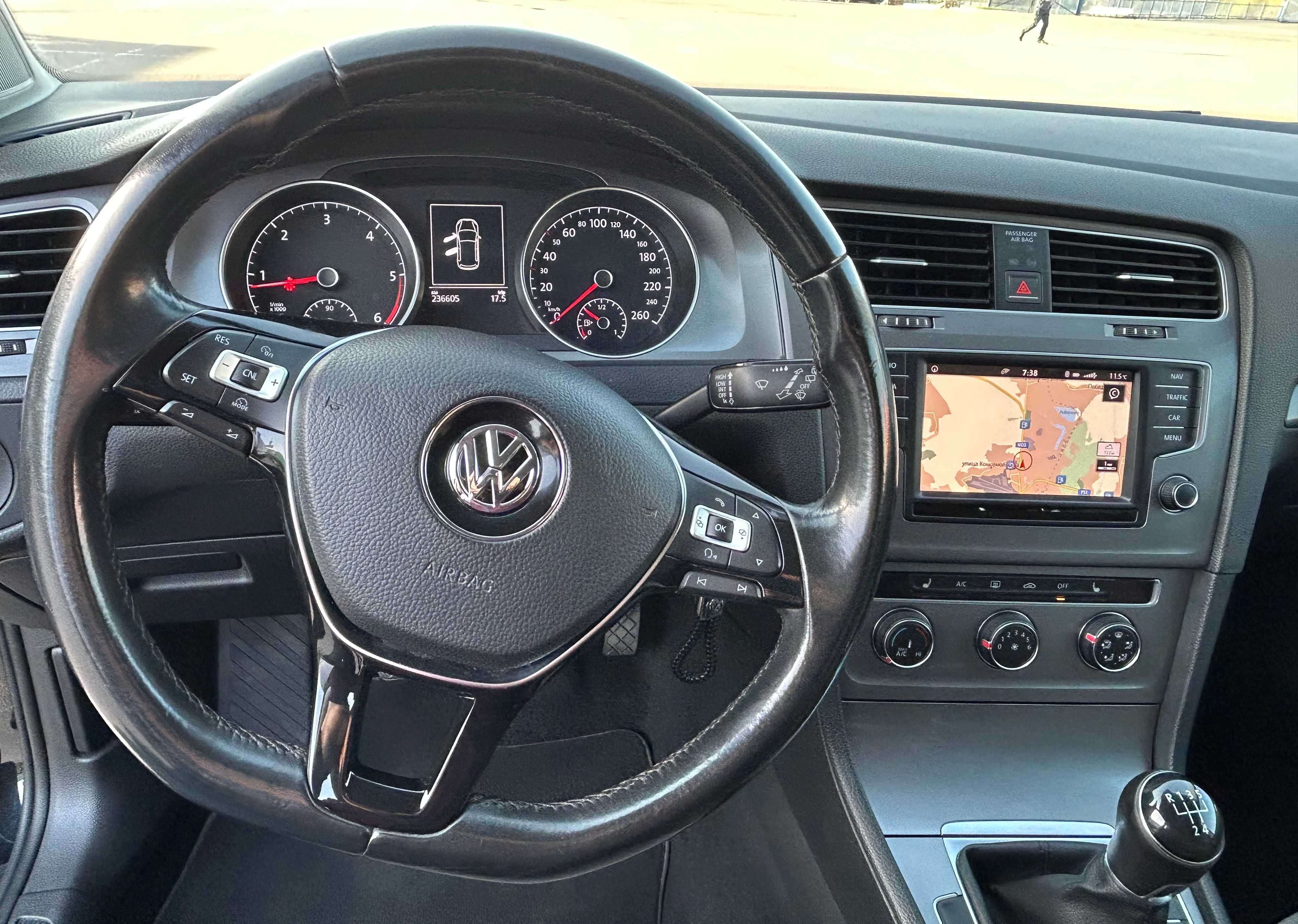 Volkswagen  Golf 7 2017 року