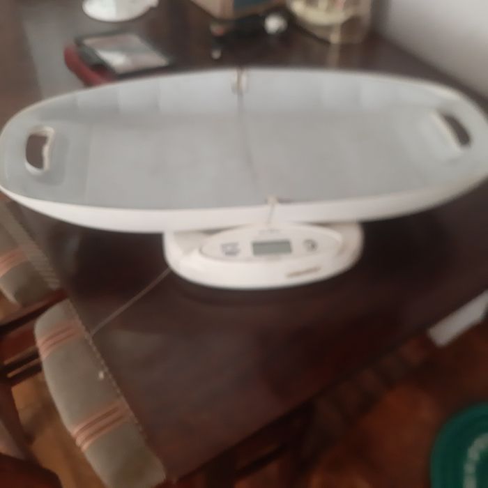 Продам электронные весы для новорожденных