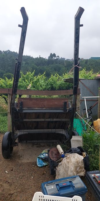 Vendo Carroça para desocupar