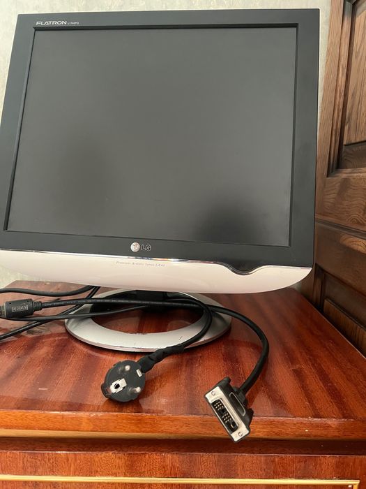 Монітор LG FLATRON L1740PQ