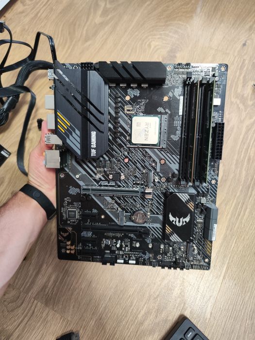 Материнська плата Asus Tuf gaming b550 plus am4