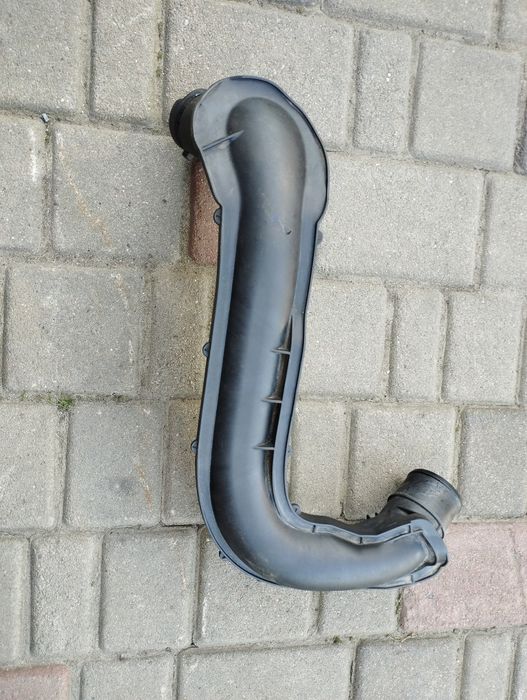 Патрубок інтеркулера Рено трафік Опель віваро 2.0