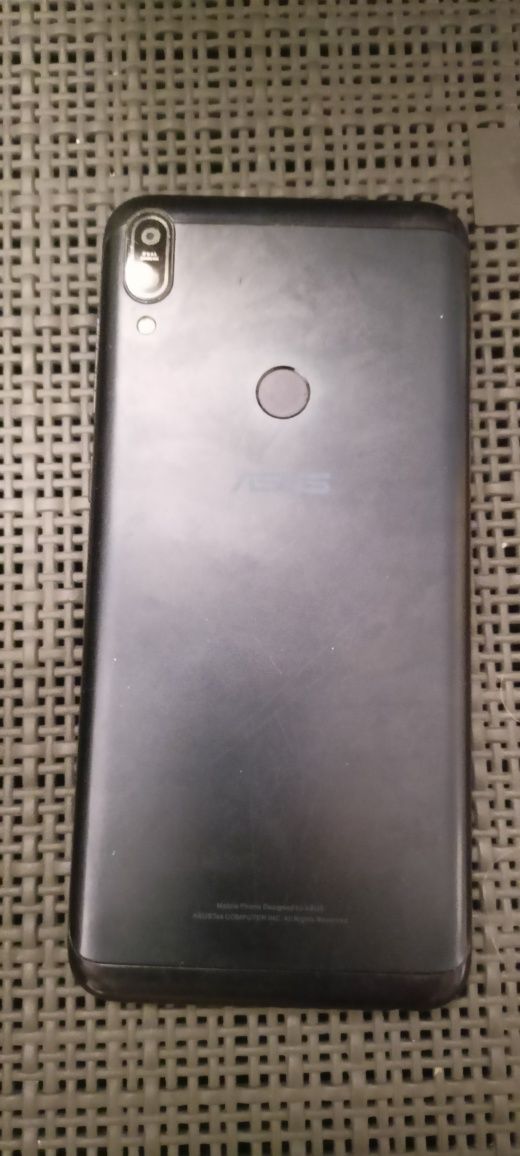 Smartfon Asus ZenFone max pro M1