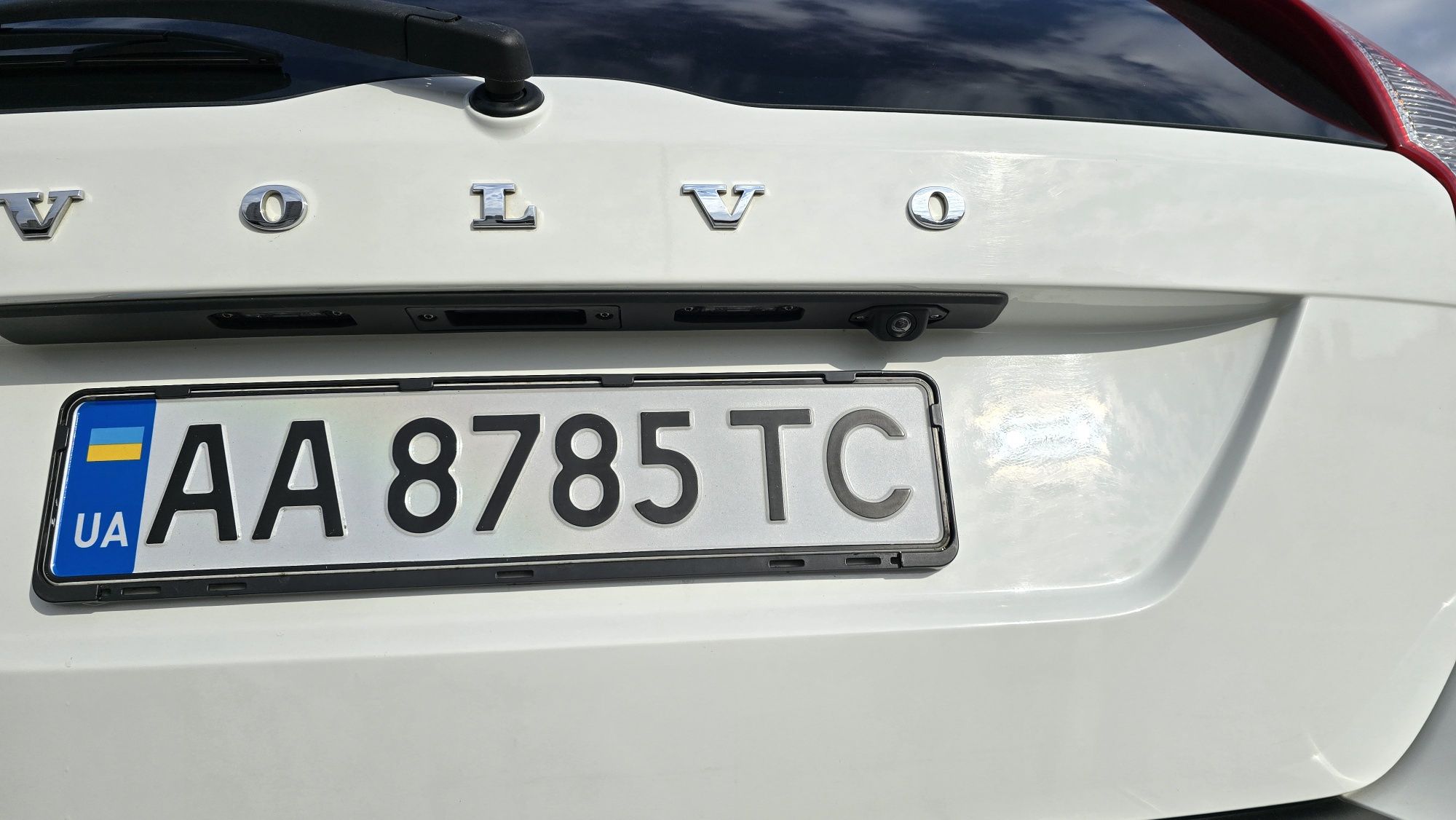 Volvo XС60 2013, R-design, дизель, D5, 215 к.с., автомат