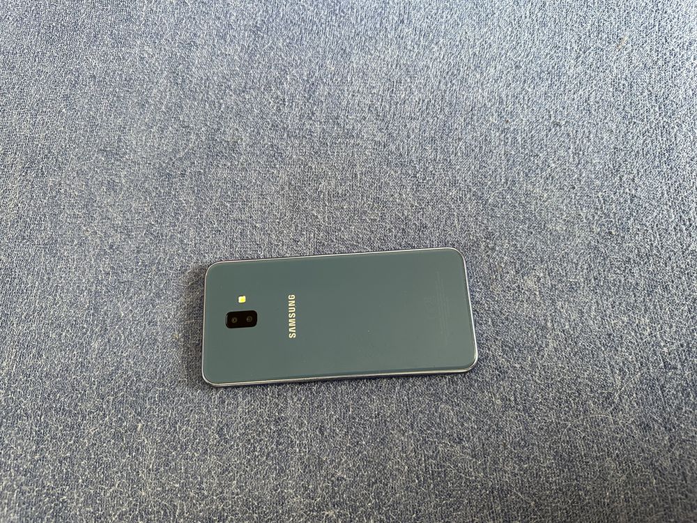 Samsung Galaxy J6+
