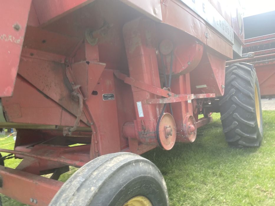 massey ferguson 520 комбайн як John Deere 1052 1055