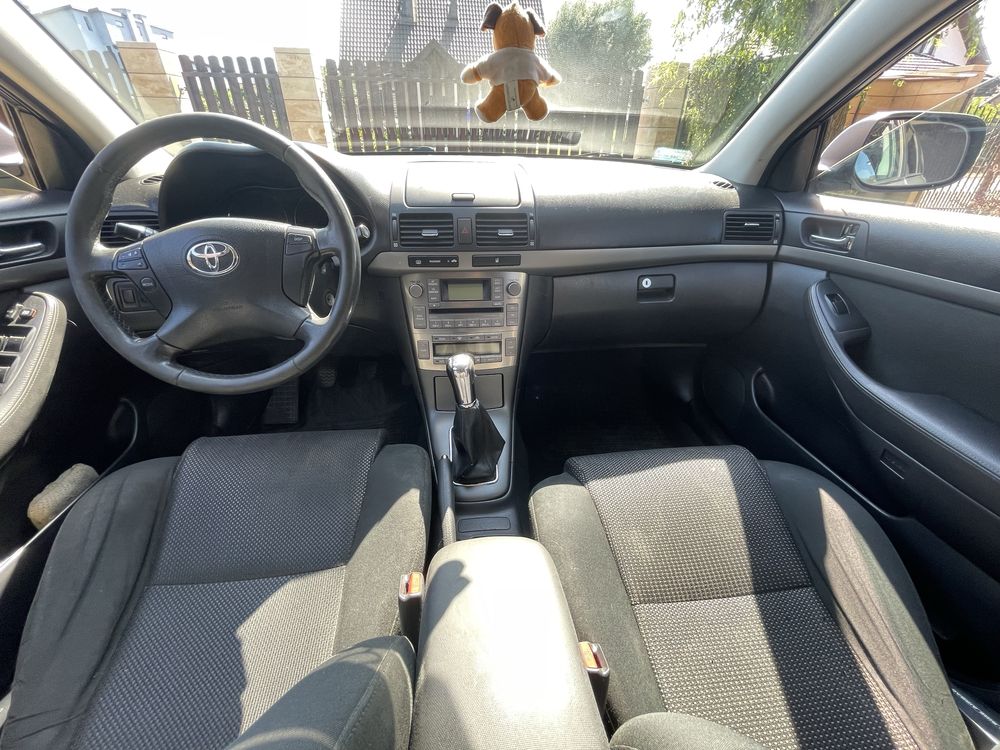 TOYOTA Avensis II kombi 1.8 VVT-I 129KM POLIFT