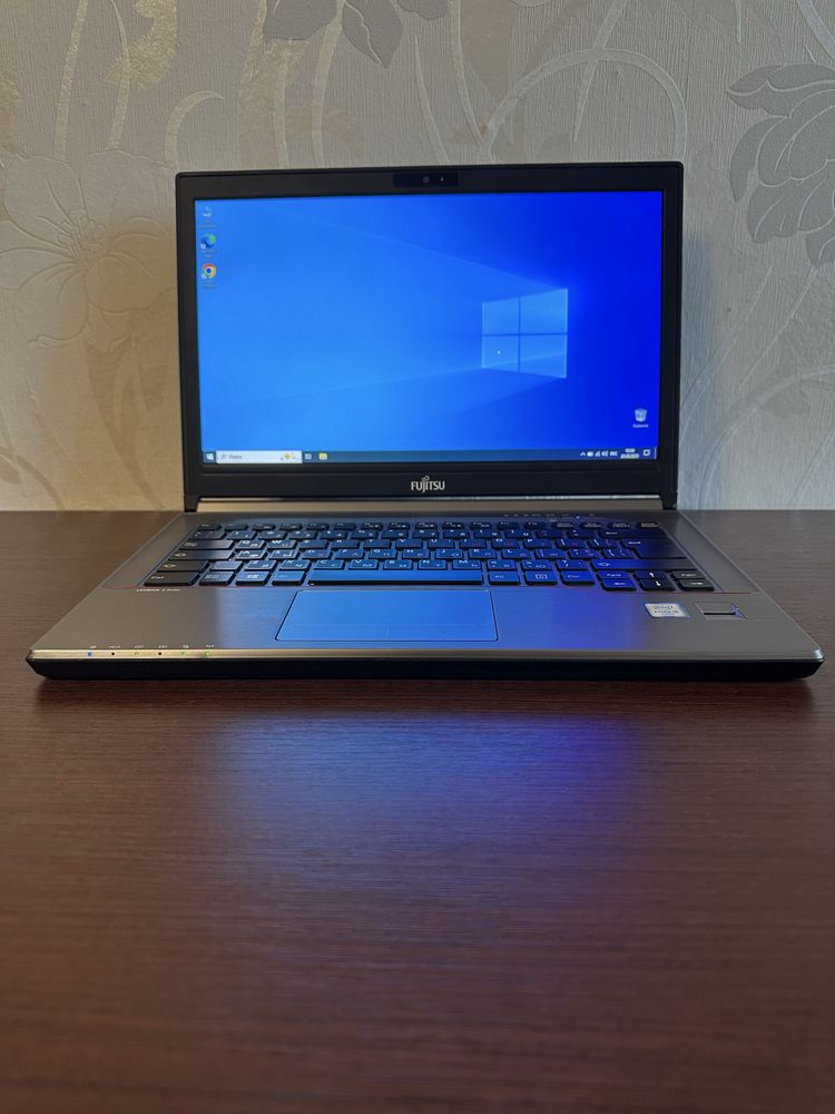 Ноутбук Fujitsu LifeBook E746