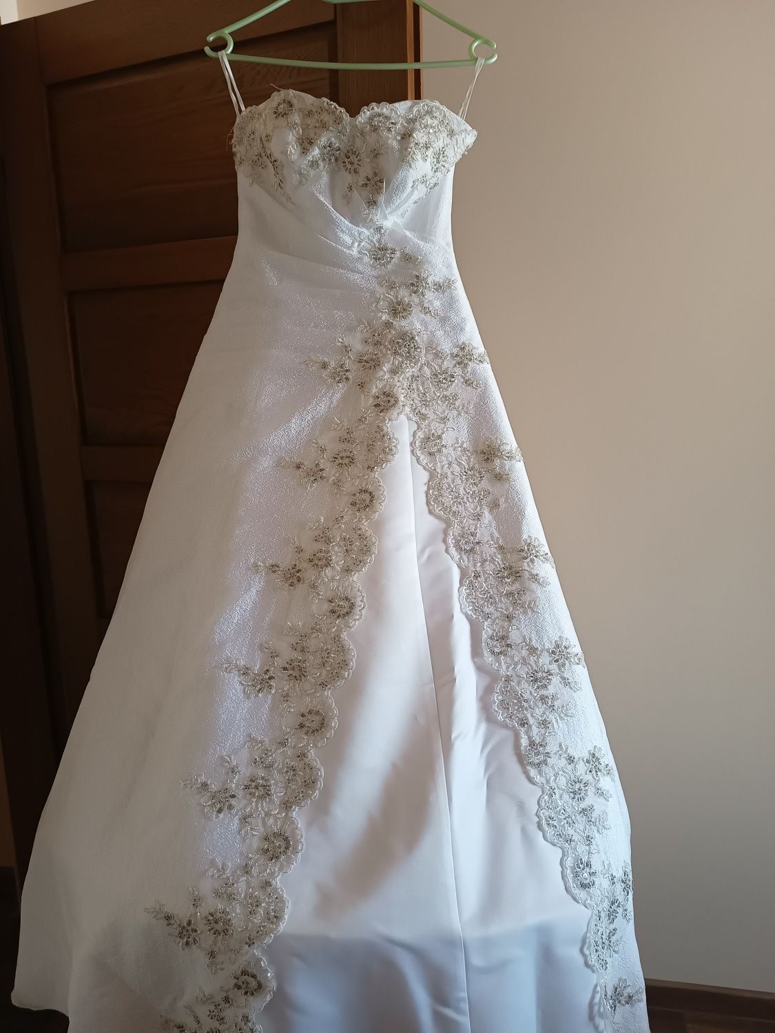 Sukienka ślubna Anabell z bolerkiem r.36