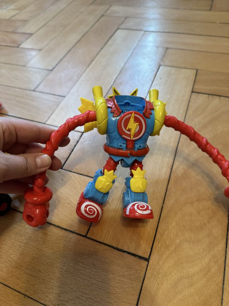 Baza super things plus robot super things