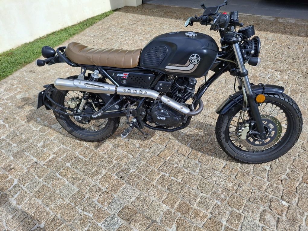 Mota UM Scrambler X Naked 125