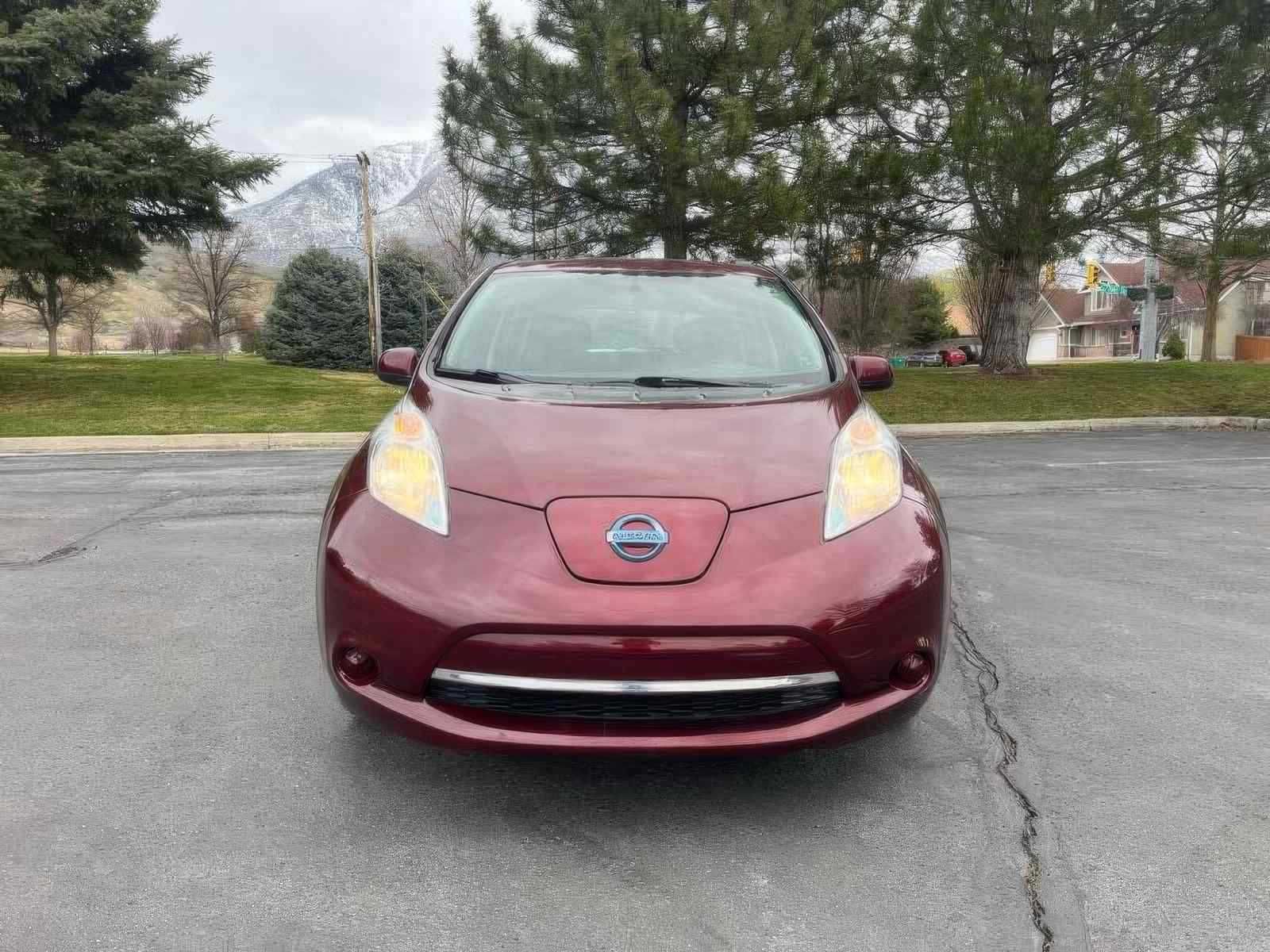 2016 Nissan LEAF