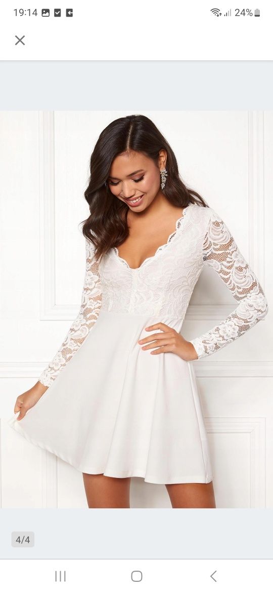 Nowa biała sukienka koronkowa rozkloszowana z długim rękawem elegancka