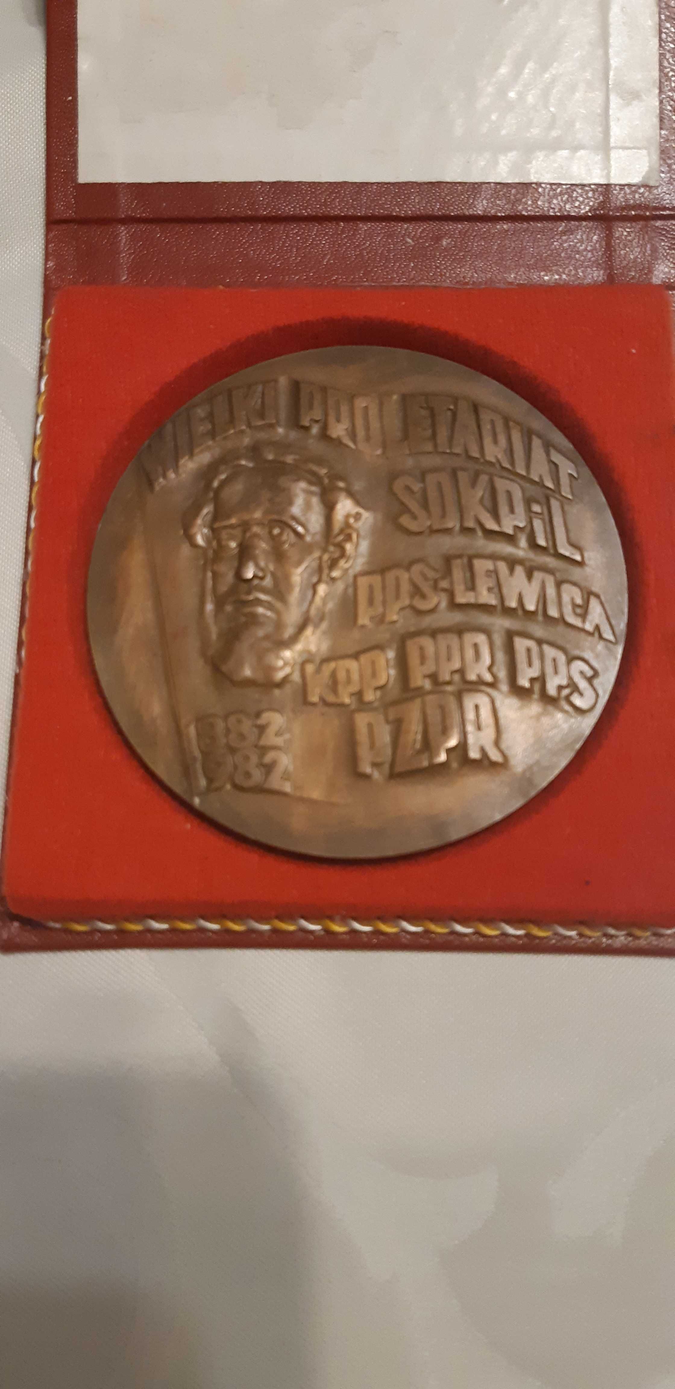 medal 100 lat Ruchu Robotnicze w Polsce - średnica 8 cm