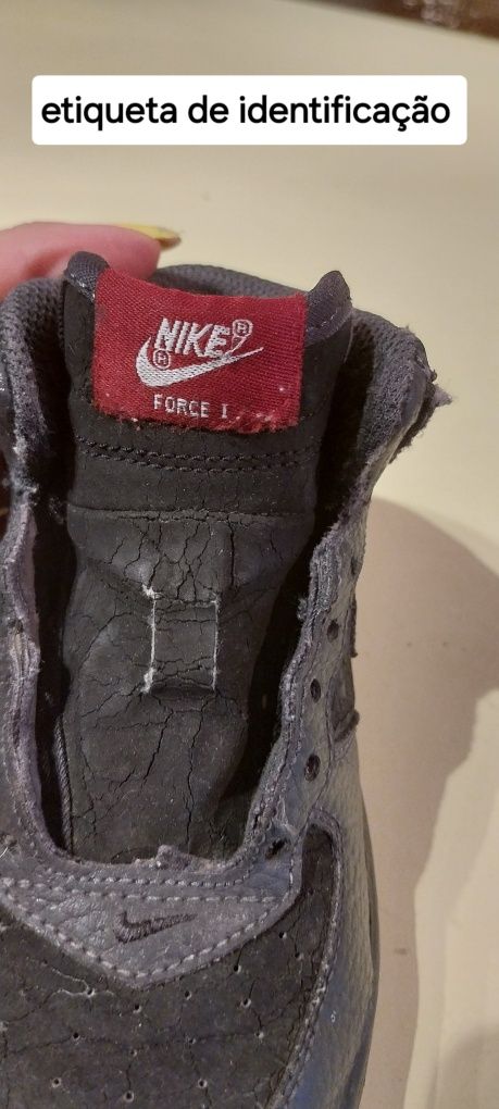 Ténis bota tam. 26 nike