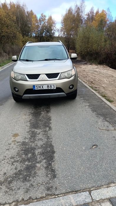 Mitsubishi Outlander 7 osobowy 4x4