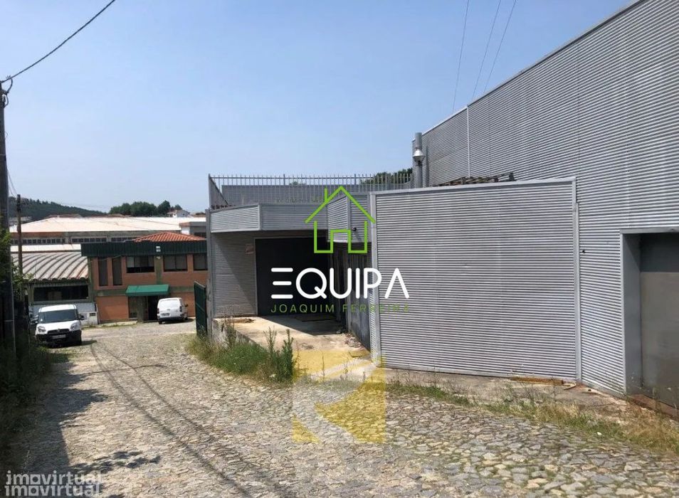 Armazém p/Industria, e serviços em Lagares - Felgueiras