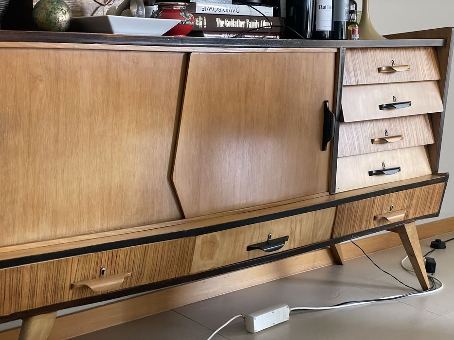 Aparador vintage camel