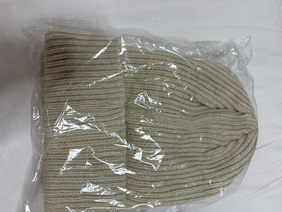 Шапка UGG бєжива