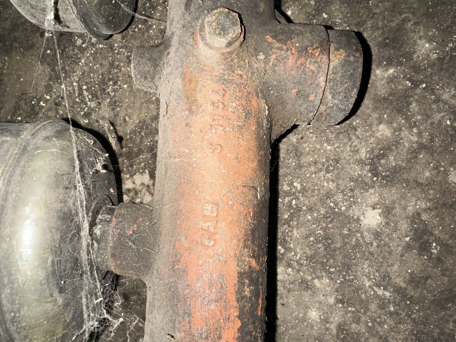 Головний тормозний циліндр мерседес, гідравлічно-пневматична система