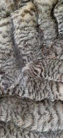 Шуба.натуральный мех камышовый кот