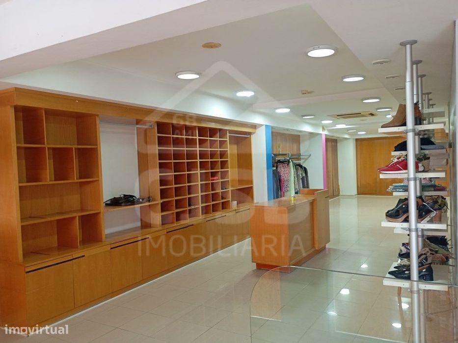 Espaço Comercial em Castanheira do Ribatejo