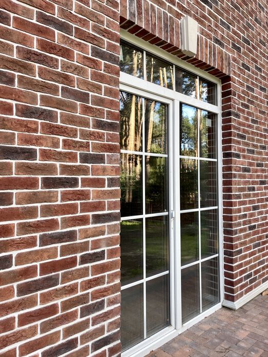 Дом в коттеджном городке в лесной Буче.