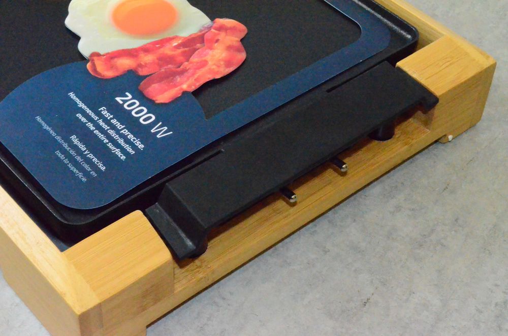 Grill elektryczny Cecotec 2000W podstawa bambus