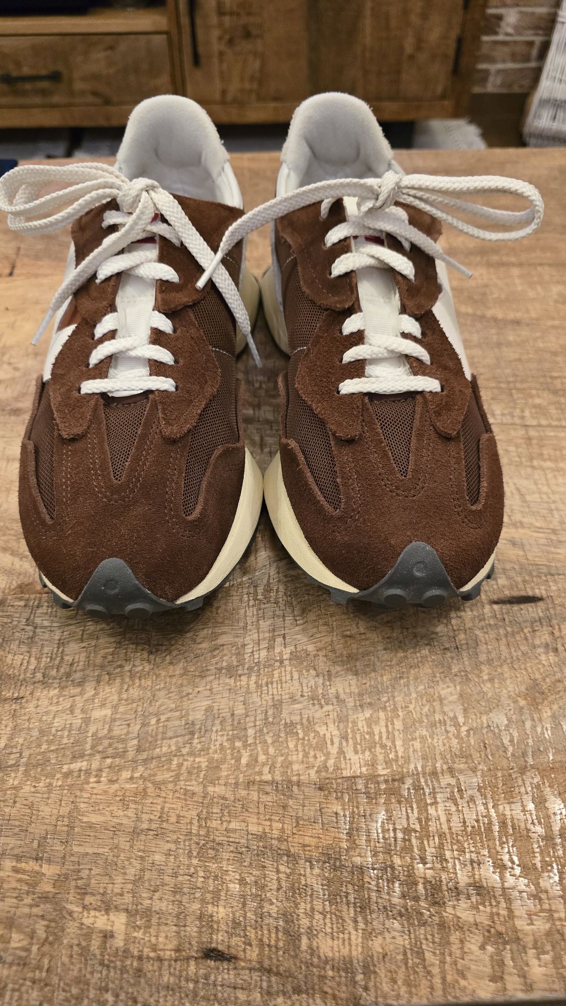 New Balance U327 WRL Sneakersy r. 42, jak nowe